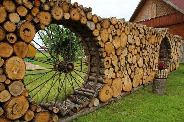 20 самых интересных дачных заборов для наших широт
