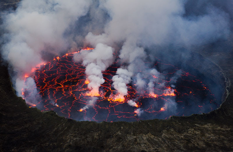 Lava-Lake-Nyiragongo-Volcano-Virunga-National-Park-Eastern-Congo