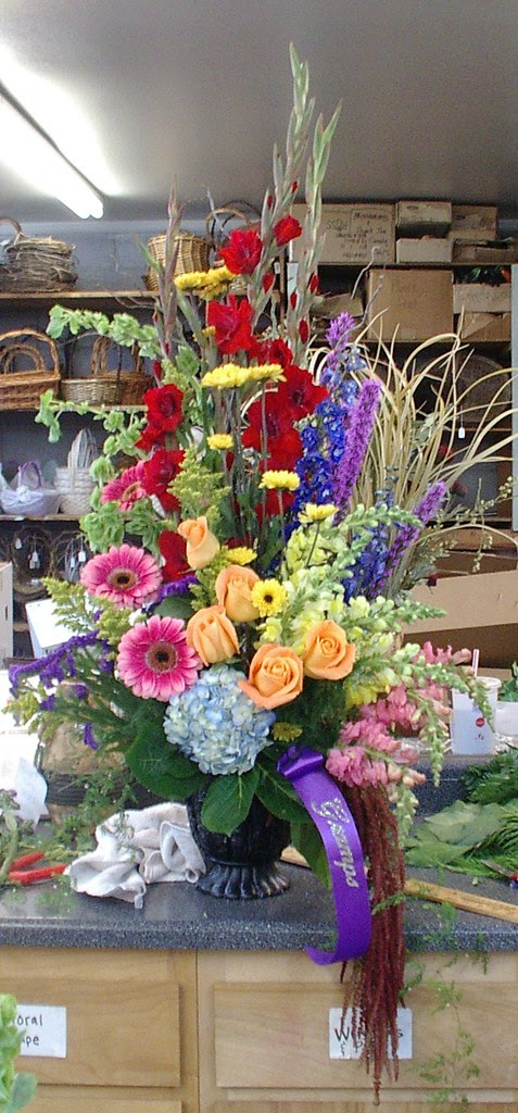 funeral work urn