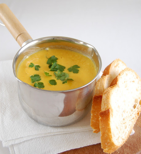 Roasted carrot soup / Sopa de cenoura assada