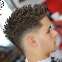 Corte De Pelo Estilo Moja Para Hombres Peinados