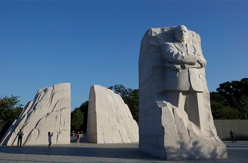 1Martin-Luther-King-Memorial-panorama.jpg