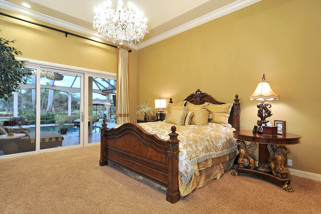 traditional bedroom by Bella Luna Services, Inc.