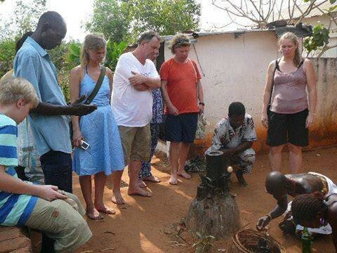 ZO PUISSANT SORCIER DE MAGIE VAUDOU Je suis ZO.Je suis originaire du benin et pratique la magie vaudou depuis plus de vingt cinq ans. Ces pouvoirs m'on été transmis de façon héréditaire, de génération en génération.J'ai effectué plusieurs voyages dans le monde à la rencontre d'autres sorciers, ce qui m'a permis de parfaire mes connaissances sur les rituels sacrés ancestraux. Cette magie vaudou prends sa source sur le continent Africain, et de là s'est répandue dans le monde entier. Mes rituels sont propres et indécelables. Il n'y a aucun choc en retour dans mes pratiques. La discrétion est assurée. PUISSANT SORCIER VAUDOU