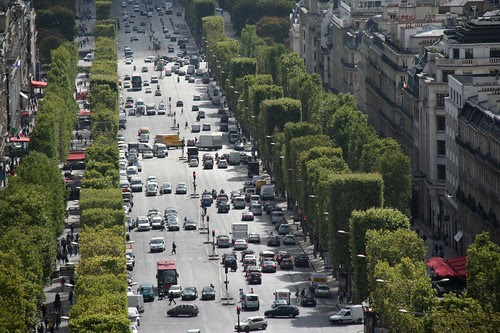 Les Champs-Elysées