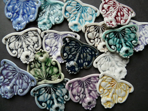 Porcelain jewelry components