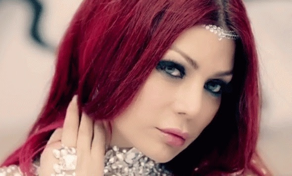 الفنانة اللبنانية هيفاء وهبي