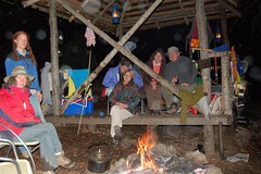 fogata nocturna: Marisol, Bea, Alonso y Panchi, Andrea y Yo