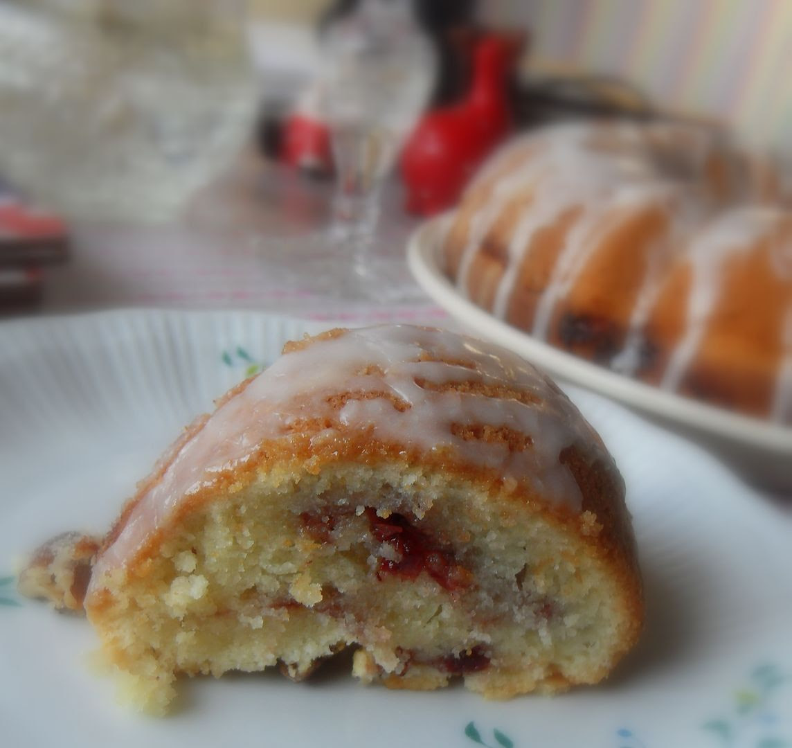 Cranberry Swirl Breakfast Cake