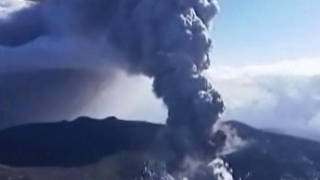 ICELANDVOLCANO.jpg ICELANDVOLCANO.jpg