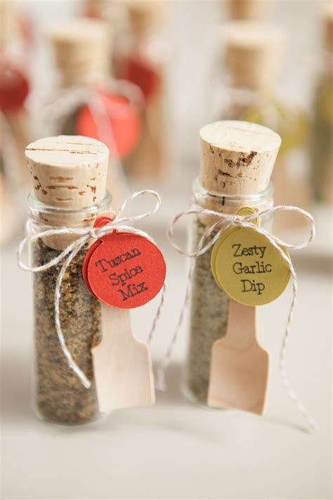 25 Easy to Make DIY Wedding Favors 25 Easy to Make DIY Wedding Favors
