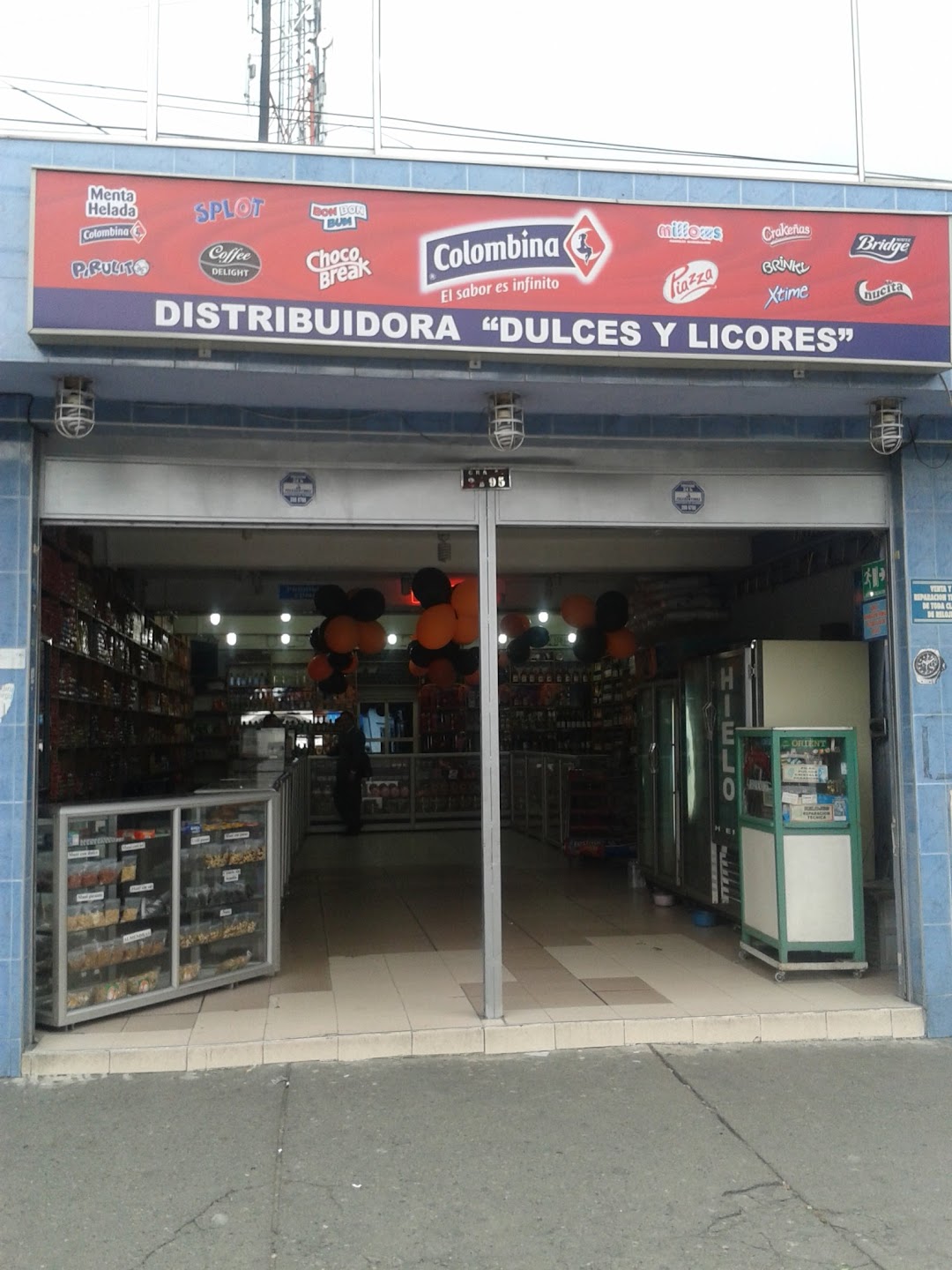 DISTRIBUIDORA DULCES Y LICORES