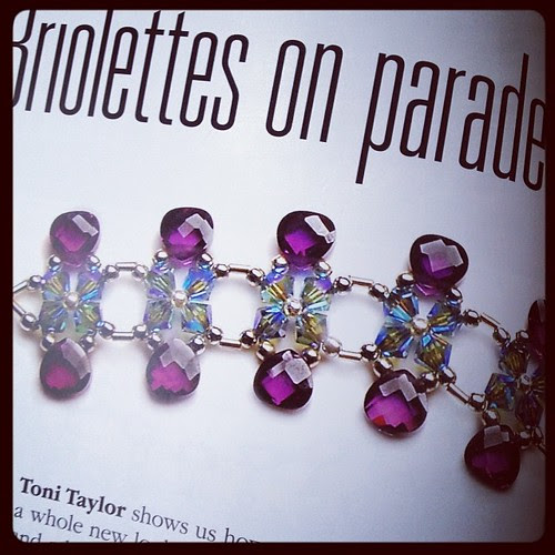 Design by Toni Taylor from the book Stylish Jewelry Your Way.