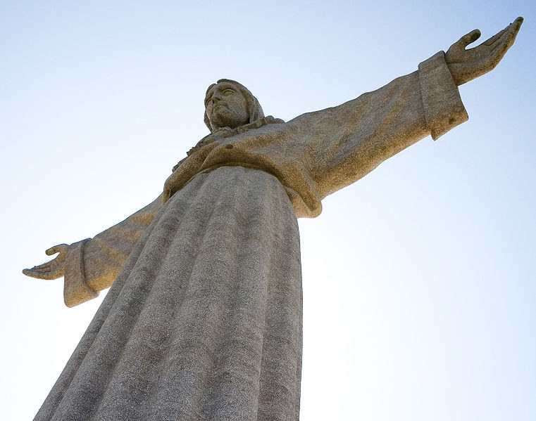 Archivo:CristoreiPortugal.jpg