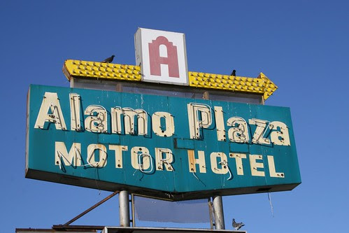 alamo plaza motor hotel neon sign