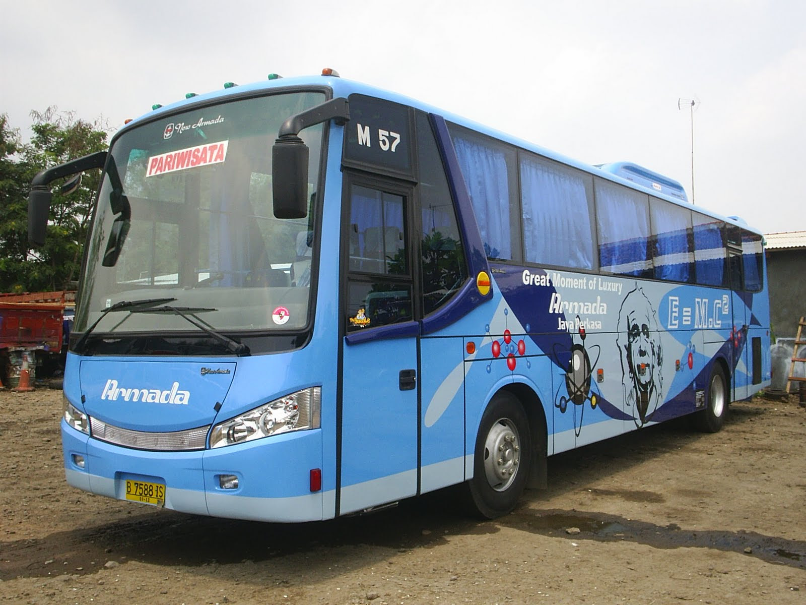 Koleksi Modifikasi Mobil Bus Pariwisata Terbaru Modifotto