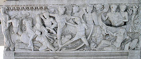 Combat aux vaisseaux devant Troie, sarcophage néo-attique du Musée archéologique de Thessalonique, deuxième quart du IIIe siècle.