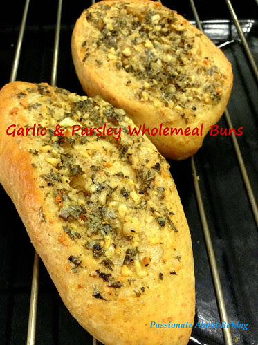bread_garlicparsley04