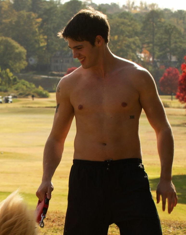 Male Celebrities Steven R Mcqueen Shirtless Jogging Is Hot And You Know It