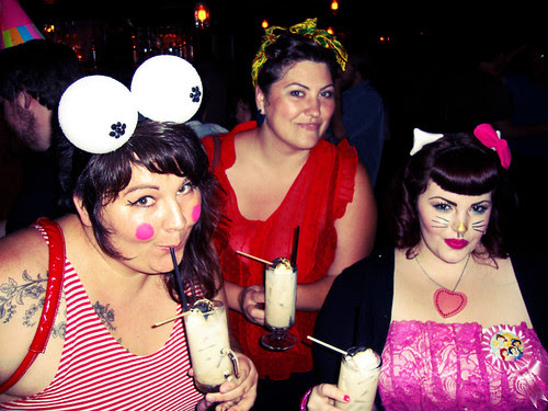 Tess's B-day: Fabulous Dames