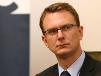 Rétvári: Szorul a hurok a bankok körül Rétvári: Szorul a hurok a bankok körül