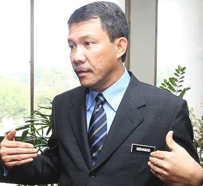 Kata seorang sumber, terawal sekali abang kepada Mohammad, Dato' Azman Hasan dikhabarkan telah meletakkan jawatan sebagai Setiausaha Perhubungan Umno Negeri Sembilan berkuatkuasa pada 16 April 2009 yang lalu. 