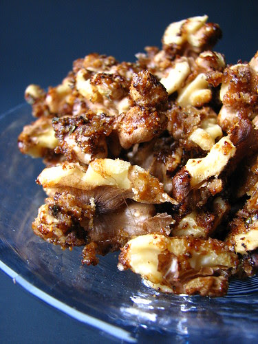 Sweet and Spicy Walnuts