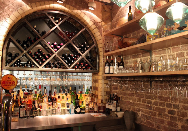Baranis - Pub