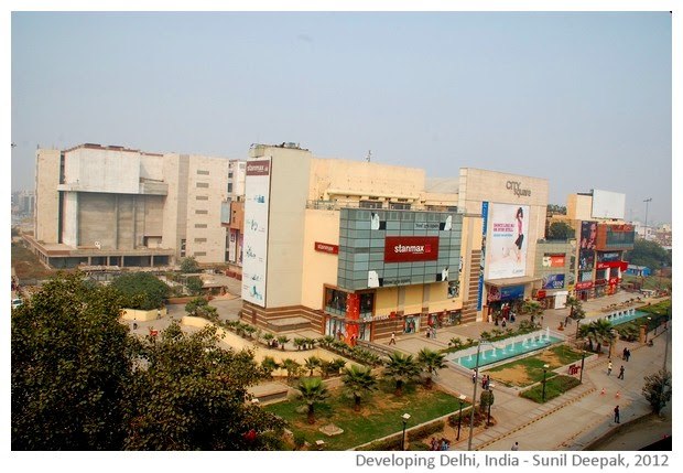 Developing Delhi - images by Sunil Deepak, 2012