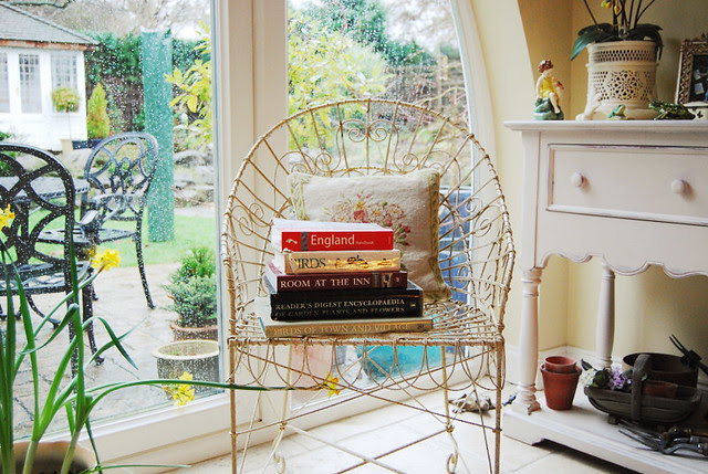 {a view to the garden}