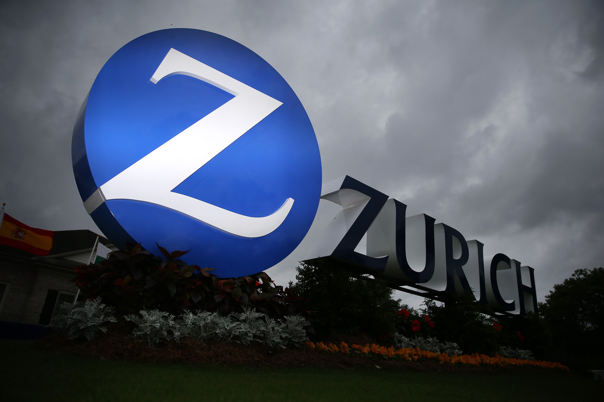 Zurich Insurance restructuring to lead to job cuts - Chicago Tribune