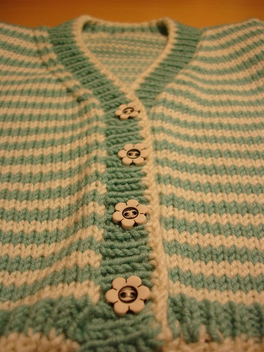 baby stripe 1 buttons 003