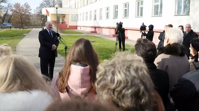 Лукашенко заявил, что Беларусь выстоит, если его будут слушать