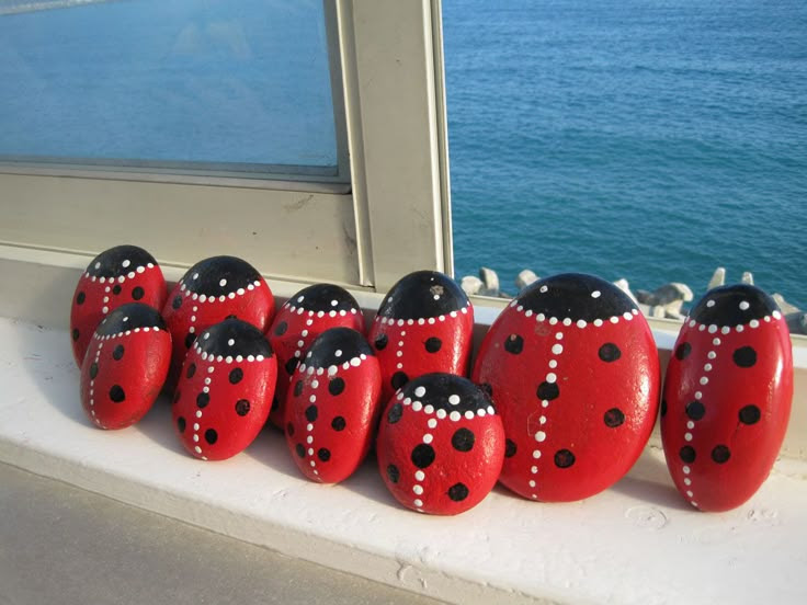 Got Stones? Creative, Easy and Artsy Ways to Use Rocks in the Garden!