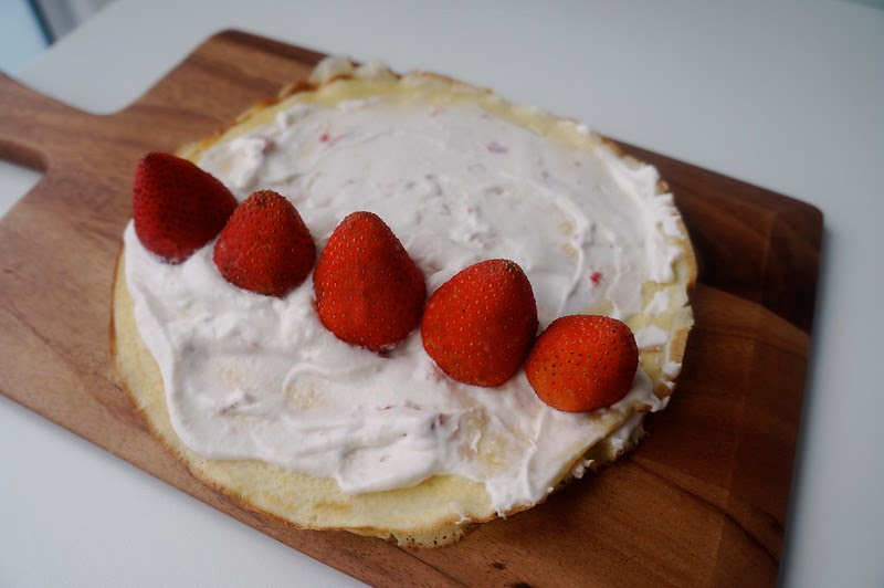 Strawberry Crepe Roll Recipe