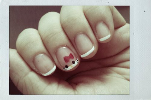 Hello Kitty French Tip