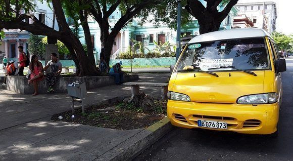 En 27 y O se encuentra la piquera de los Metrotaxis.