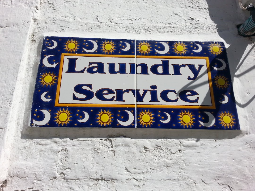 LAUNDRY SERVICE