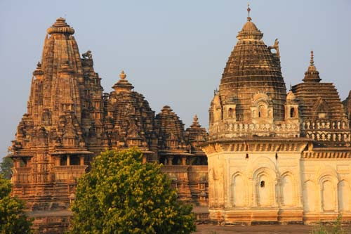 Alcuni templi a Khajuraho, India. Foto di Marco Restelli