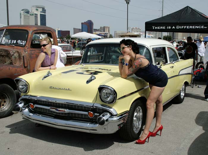 Carshow pinups129