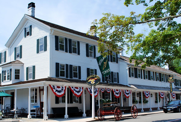 The Griswold Inn in Essex, Connecticut; the United States' oldest continuously operating inn.