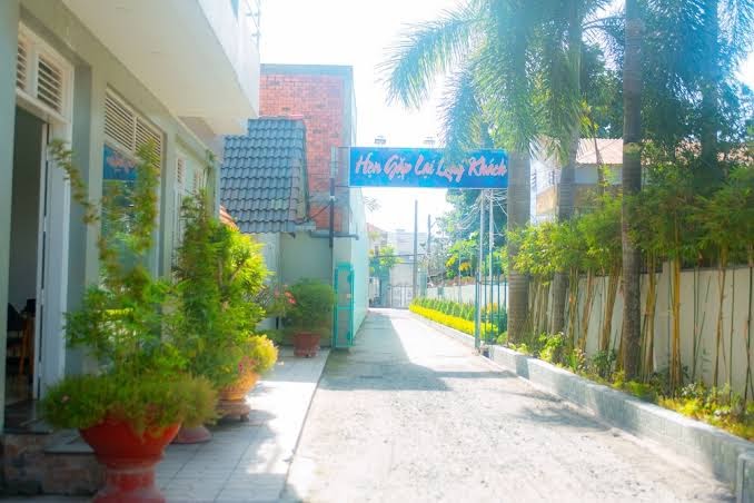 Khách sạn Trường Thịnh
