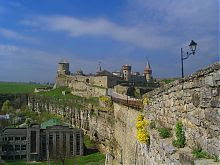 Замковий міст з боку Старого міста Кам'янця-Подільського