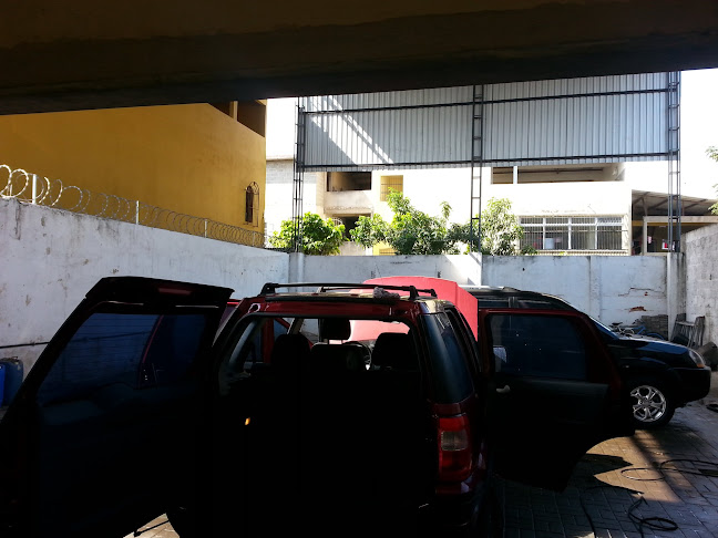 R. Piracicaba, 85 - Jardim Marilandia, Vila Velha - ES, 29112-170, Brasil