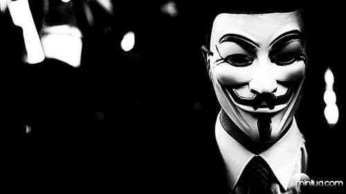 Anonymous rouba milionários e concretiza doações aos pobres