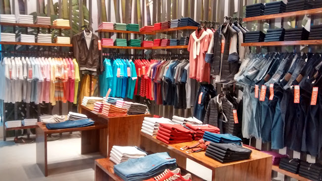 Avaliações sobre ARAMIS SHOPPING GARTEN JOINVILLE em Joinville - Loja de roupa