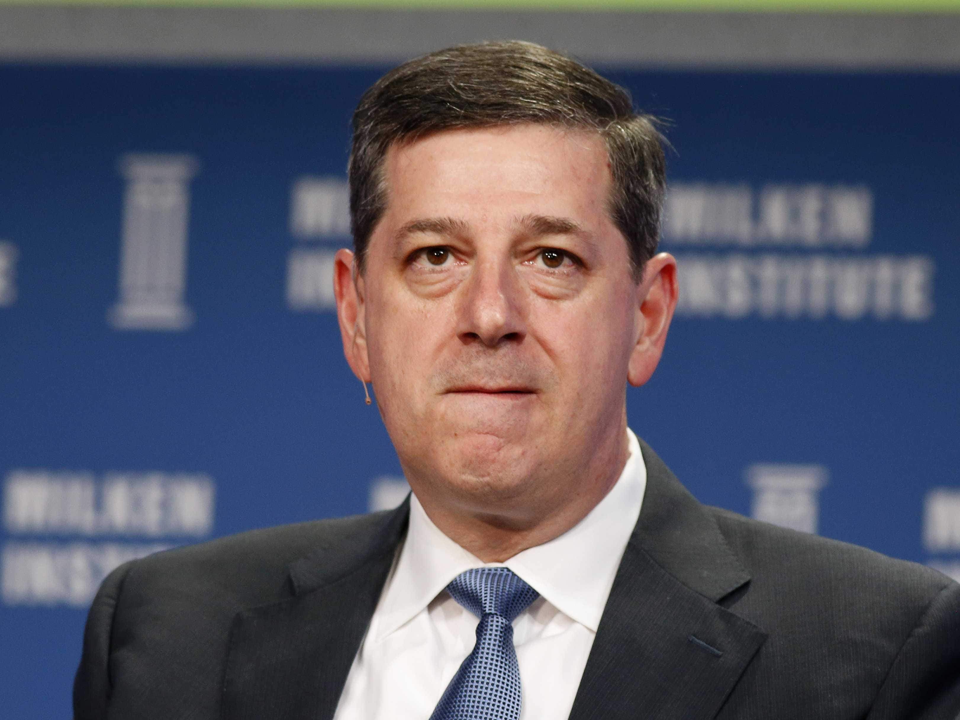 its-destroying-jobs-ex-walmart-ceo-joins