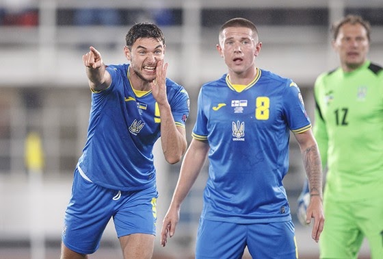 Украина со счетом 2:0 победила Боснию и Герцеговину и вышла в стыковые матчи ЧМ-2022: Яндекс.Спорт