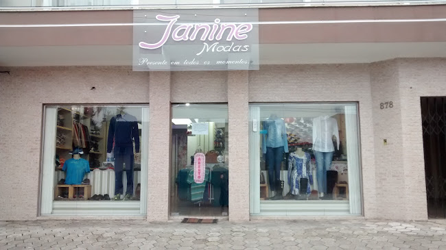 Janine Modas