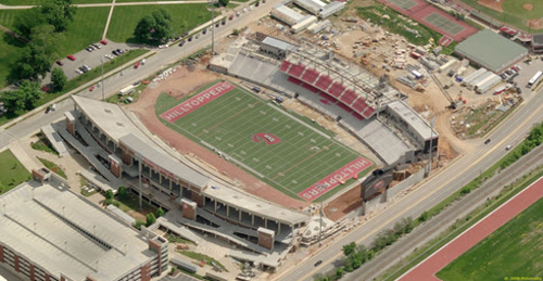 Houchens Industries Ð L.T. Smith Stadium